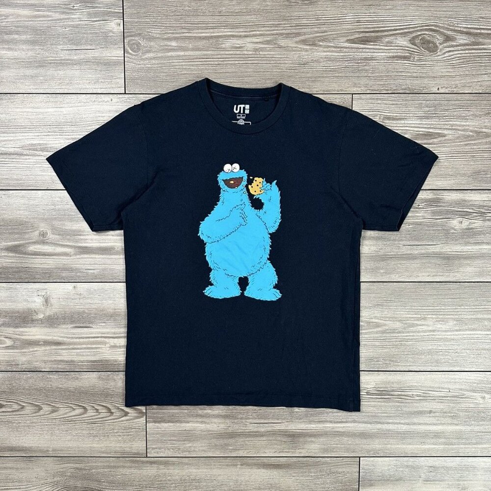 Uniqlo x Kaws x Sesame Street Cookie Monster T Shirt